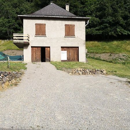 Tourmalet Villa กอมปอง ภายนอก รูปภาพ
